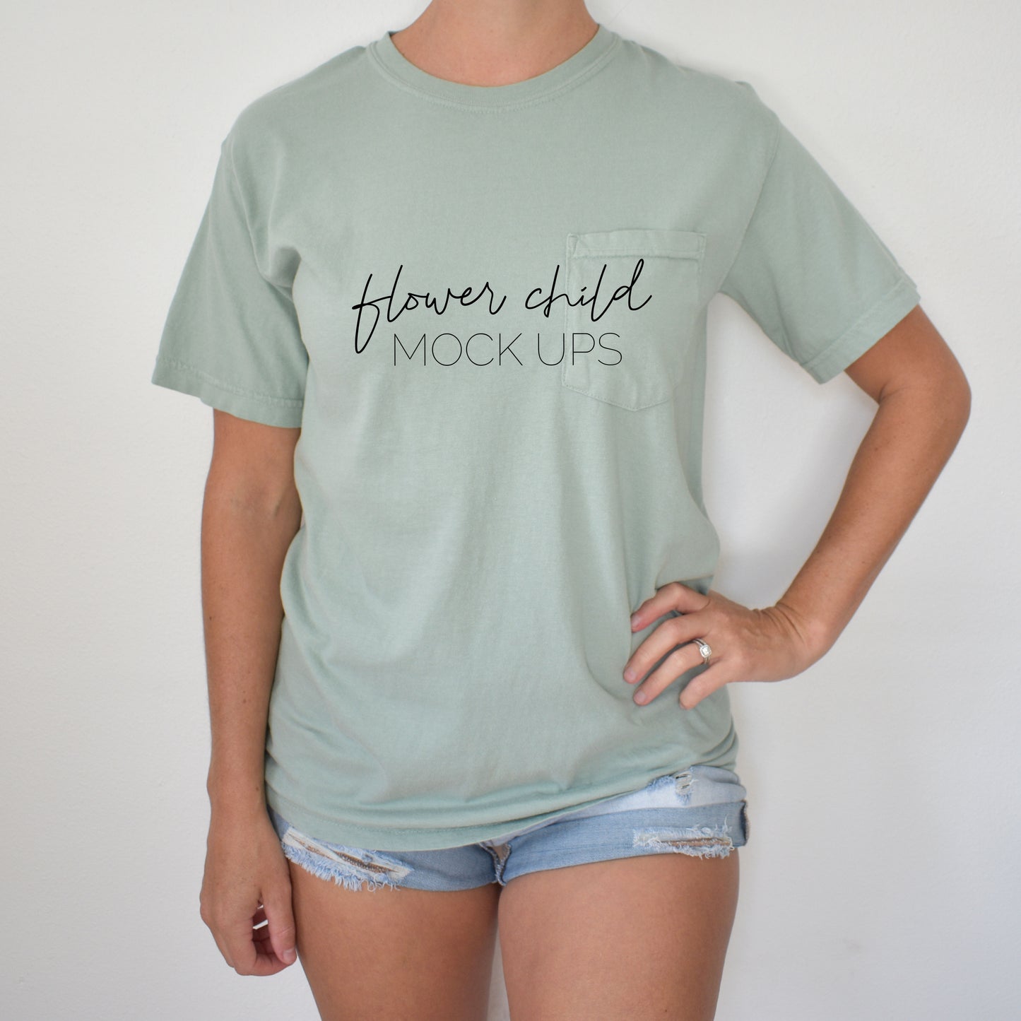 Comfort Colors 6030 Bay Model Mockup - flowerchildmockups